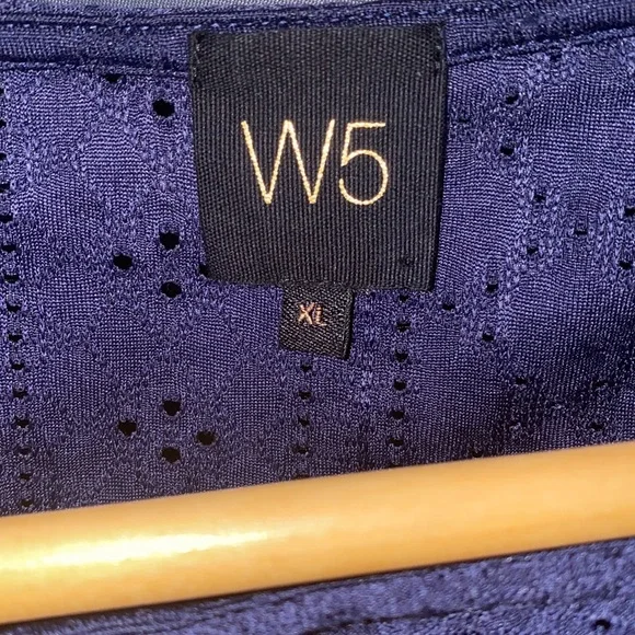 W5 Women’s Navy Blouse - Picture 4 of 5